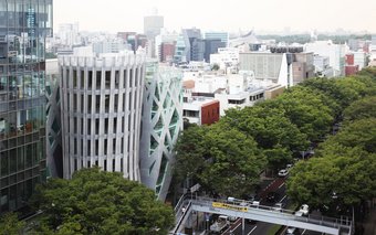 Omotesando Keyaki Building in Tokio